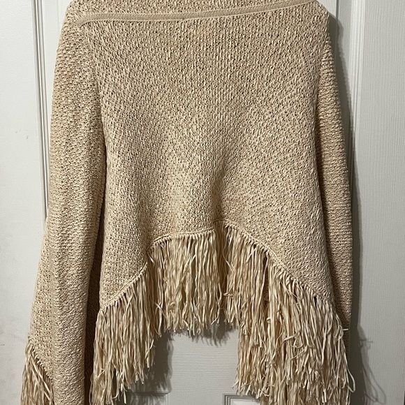 BCGB Maxaria XS sweater fringe coverup - Picture 5 of 7